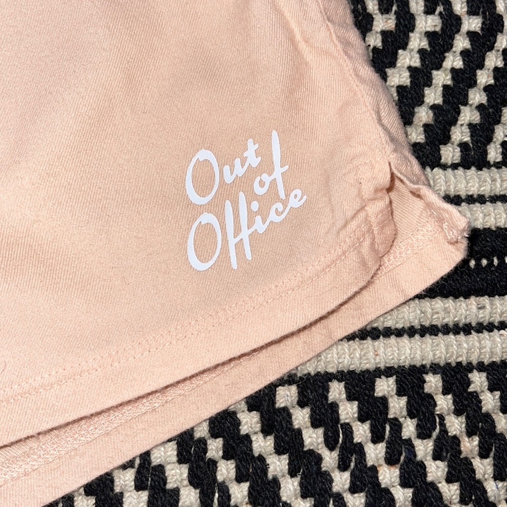 PINK VS shorts - Picture 2 of 5